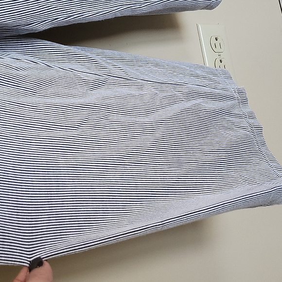 Cropped Jumpsuit. - Picture 2 of 7